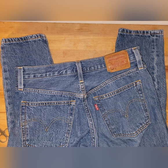 Levi 501 Skinny in Sansome Street, W26, L28, Button Jeans - Picture 12 of 13